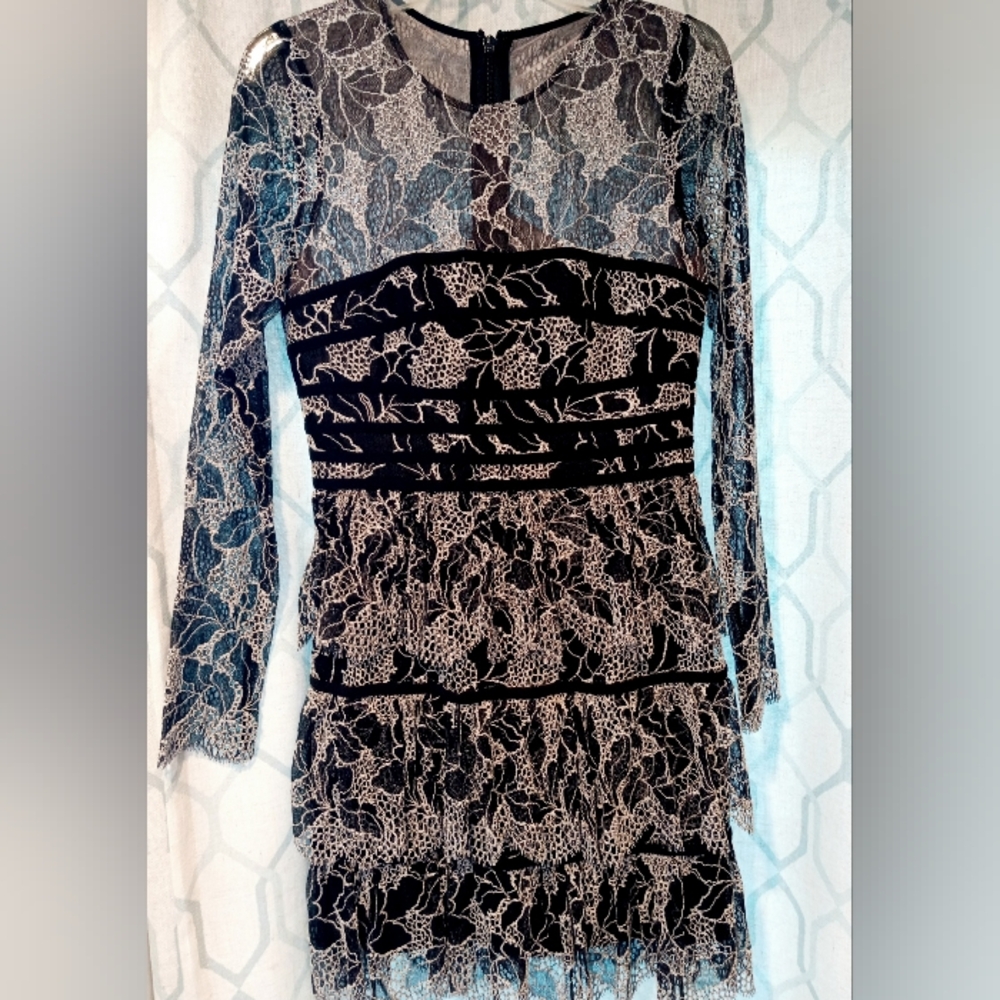 HALSTON Heritage Black & Cream NWT Tiered Lace Cocktail Dress Size 8, MSRP $420